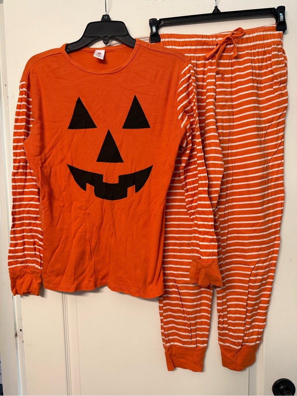 Halloween Pumpkin Face Pajama Set Women’s Small 100% Cotton Orange Striped